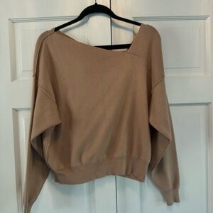 Line and Dot Camel Sweater Size Medium